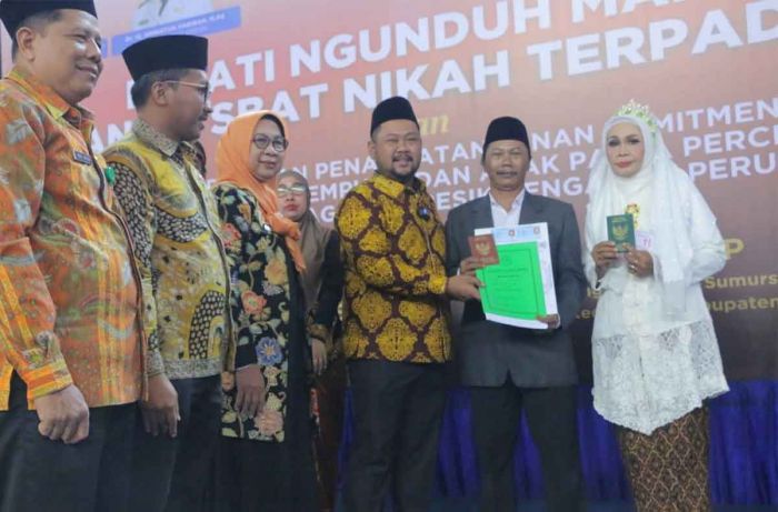 Bupati Gresik Ngunduh Mantu, Diikuti 77 Pasangan