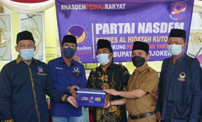 Kejar Target Herd Immunity, Nasdem Gelar Vaksinasi Covid-19 untuk Ribuan Santri di Mojokerto