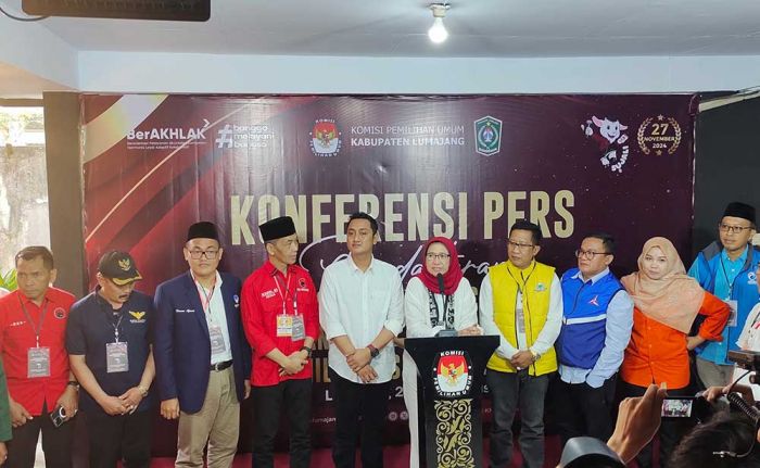 Diantar Ribuan Relawan, Pasangan Indah-Yudha Resmi Daftar ke KPU Lumajang