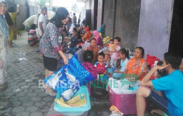 Pengungsi Banjir Luapan Kali Sadar Kekurangan Pangan