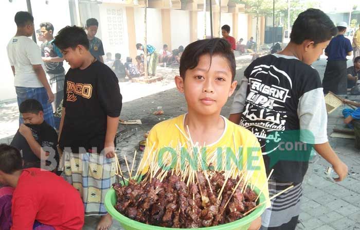 Santri Tebuireng Nyate Bareng, Asyik di Pondok Tak Perlu Pulang Kampung