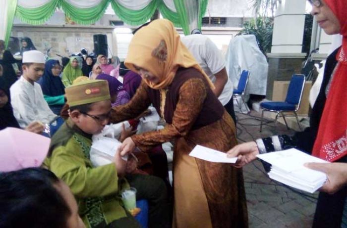 Wabup Lamongan Buka Bersama Yatim Piatu