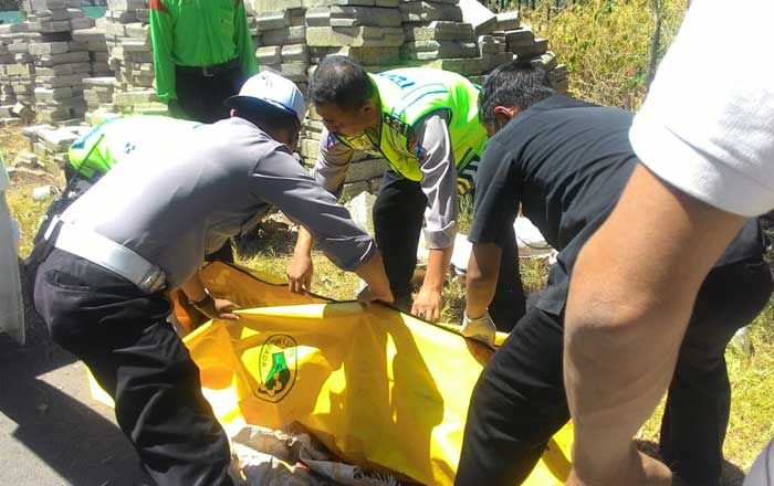 Tabrak Batako, Pengendara Motor di Tuban Tewas