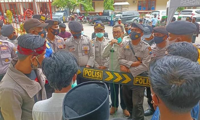 Datangi Kantor BPBD Pamekasan, FKMPP Pertanyakan Dana Bantuan Penanganan Covid-19