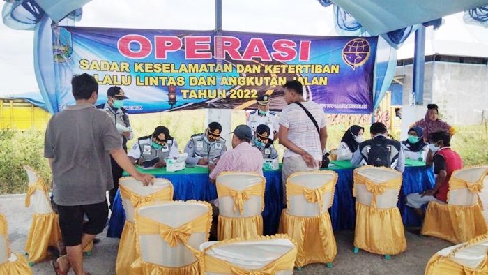 Sebanyak 52 Kendaraan Roda Empat Terjaring Operasi Gabungan Dishub Jatim di Pamekasan