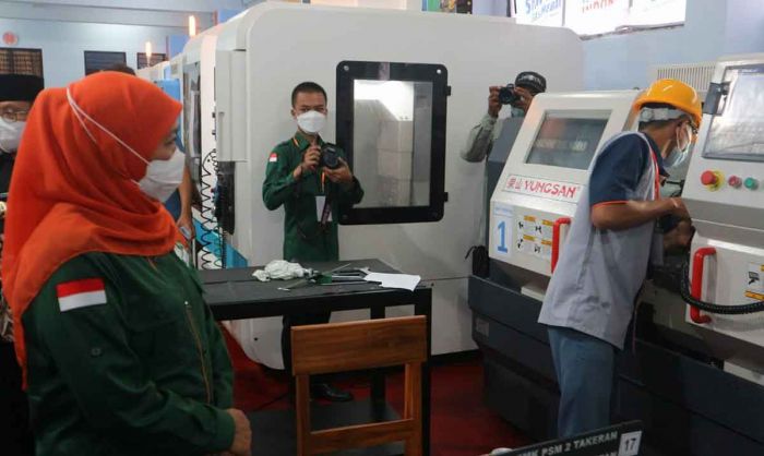 LKS SMK Tingkat Provinsi di Jember, Gubernur Khofifah Ajak Siswa Fokus dan Junjung Sportivitas