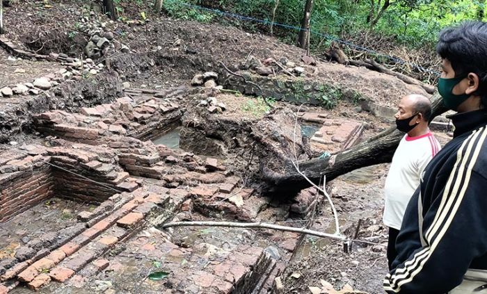 Dipercaya Tempat Mandi Dewi Sekartaji, Patirtan Kuno Gunung Klotok Dikunjungi Banyak Orang