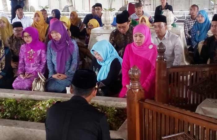 Khofifah: Ziarah Tidak Ada Hubunganya dengan Pilkada