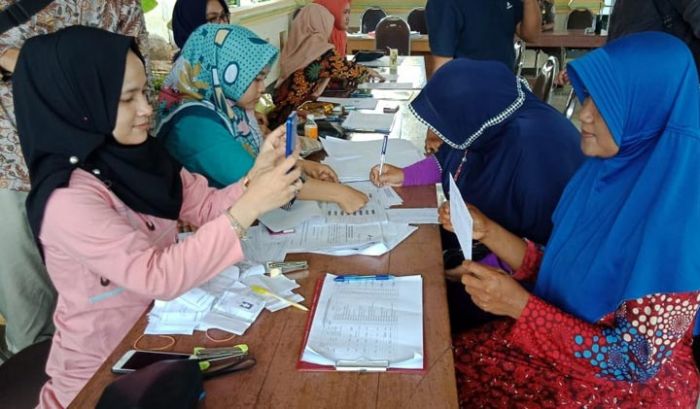 Warga Kerek Tuban Dapat Ganti Rugi Dampak Seismik