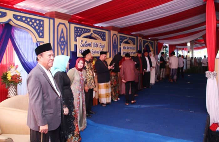 Gelar Open House, Bupati Fadeli Suguhkan Menu Khas Lamongan