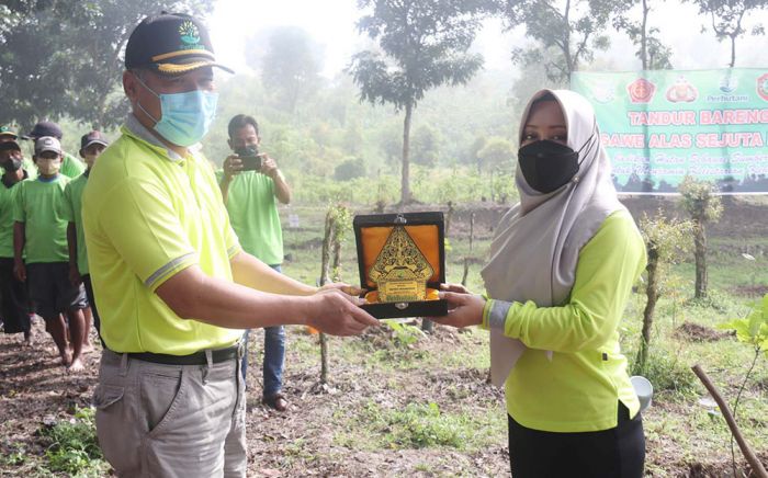 Bupati Mojokerto Ajak Masyarakat Jaga Hutan