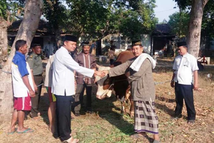 Gelar Salat Idul Adha di Masjid Asrama, Dandim Nganjuk Kurban 1 Sapi dan 6 Kambing