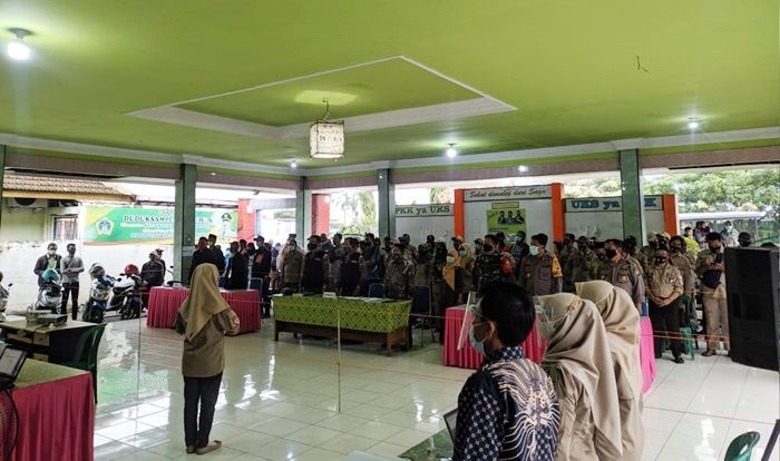 Sirekap Melemah, KPU Gresik Didesak Lanjutkan Perhitungan Hasil Pilkada Secara Manual