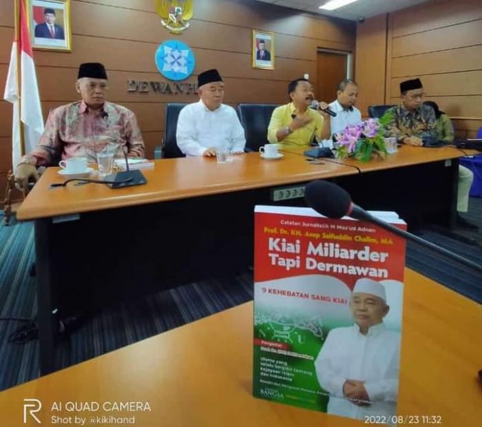 Bedah Buku di Dewan Pers, Khofifah: Kiai Asep Energi Positif, Perlu Ditulis Manajemen-Leadearshipnya