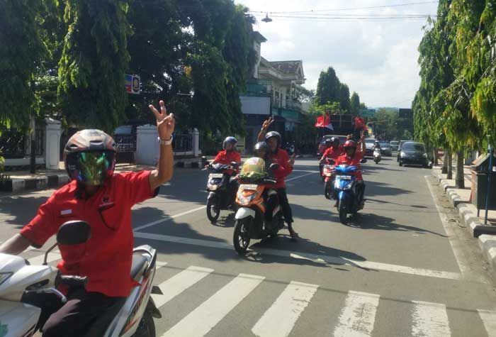 Menangkan Gus Ipul-Puti, PAC DPC PDIP Trenggalek Kampanye Ledang Serempak Hingga Pelosok Desa