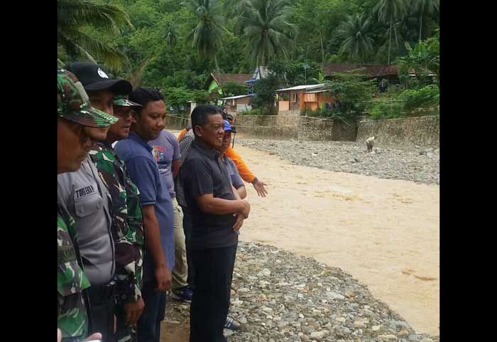 Bupati Pacitan Sambangi Warga Terdampak Banjir Bandang di Arjosari