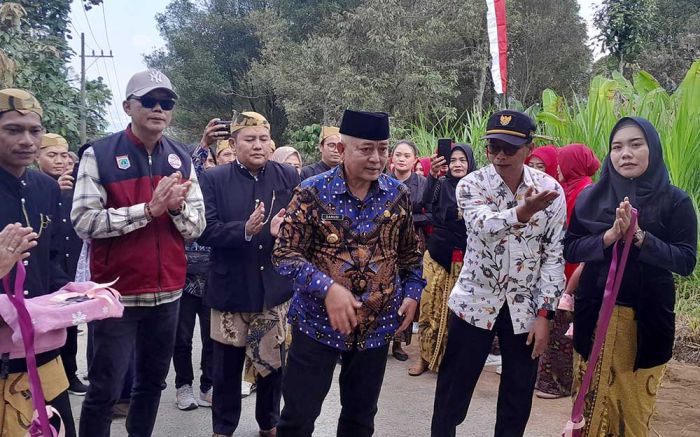 Diresmikan Bupati Malang, Rabat Beton Ruasan Maduarjo-Pakisaji Diharapkan Majukan Perekonomian