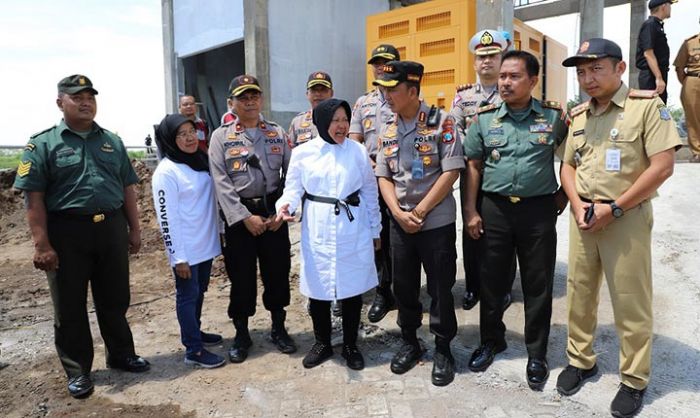 Siaga Hadapi Bencana Banjir, Wali Kota Risma Bersama Kapolrestabes Cek Rumah Pompa Sumber Rejo