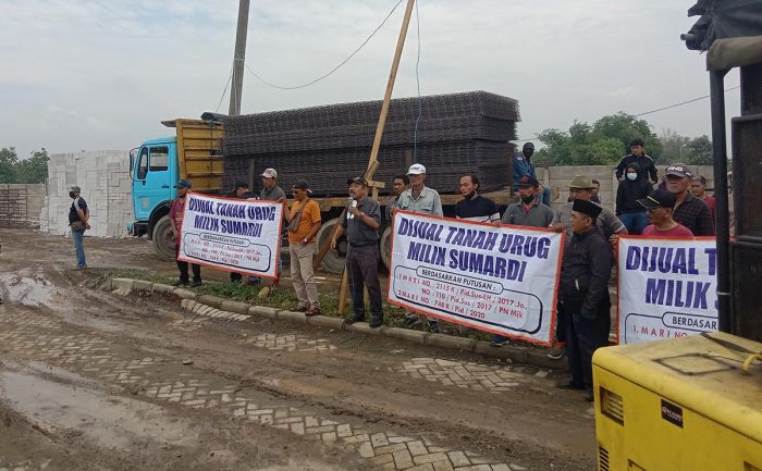 Proyek Pembangunan Gedung Barang Bukti Kejati Jatim di Mojokerto Didemo Massa