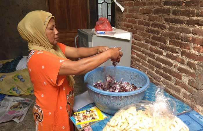 Jelang Lebaran, Industri Rumahan Jajanan Khas‎ Pacitan Mulai Kebanjiran Pesanan