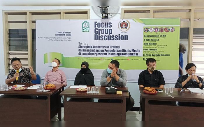 FGD PWI Kediri Bahas Pengelolaan Bisnis Media di Tengah Pergeseran Teknologi Komunikasi