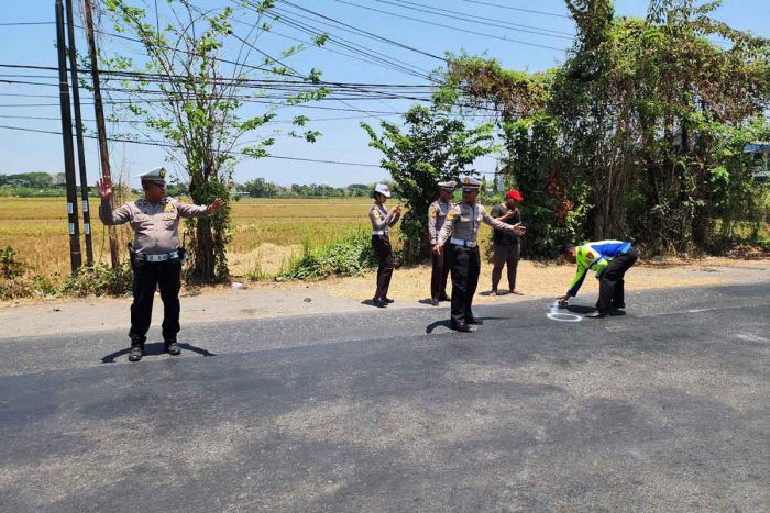 Tabrak Bokong Truk, Pria di Sidoarjo Tewas Ditempat