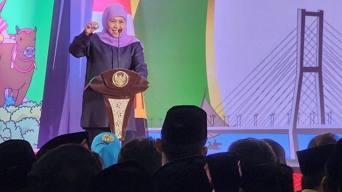 Gubernur Khofifah Berikan Reward Pilar Kesejahteraan Jatim se-Bakorwil Pamekasan