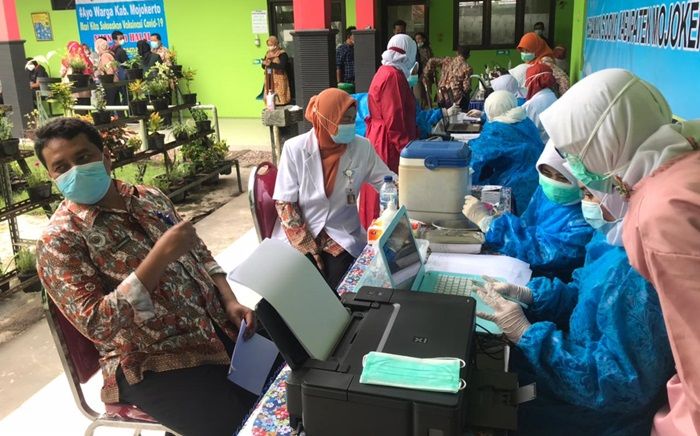 Pemkab Mojokerto Mulai Vaksinasi Covid-19, Prioritaskan Nakes, Siapkan 3.120 Dosis