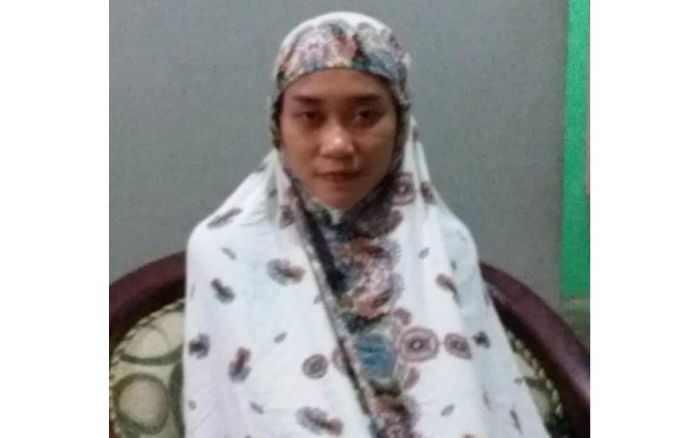 ​Kasek SMAN 1 Batuan Sumenep Pecat Dua Siswi, Nabila Nangis, Orang Tua Tak Terima