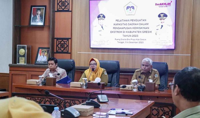 Wakil Bupati Gresik Pimpin Pelatihan Penguatan Penghapusan Kemiskinan Ekstrem