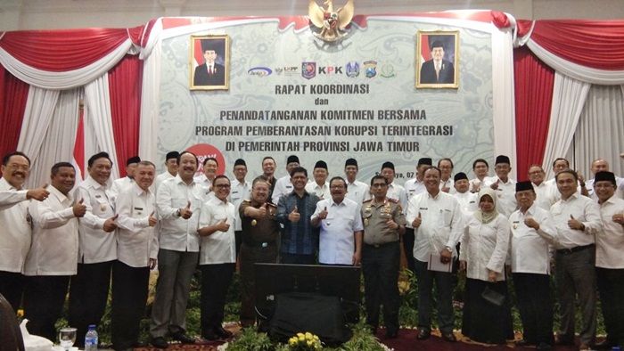 ​Komitmen Berantas Korupsi, Pakde Karwo Lakukan Ini