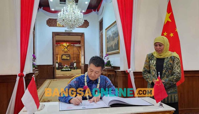 Terima Dubes China, Gubernur Khofifah Bahas Beberapa Kerja Sama