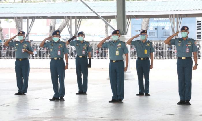 28 Perwira Menengah Koarmada II Naik Pangkat