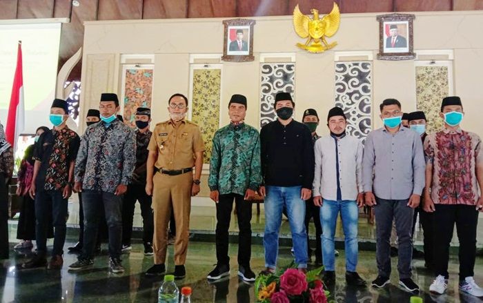 ​Bupati Pamekasan Kukuhkan Pengurus FKMSB Periode 2020-2021