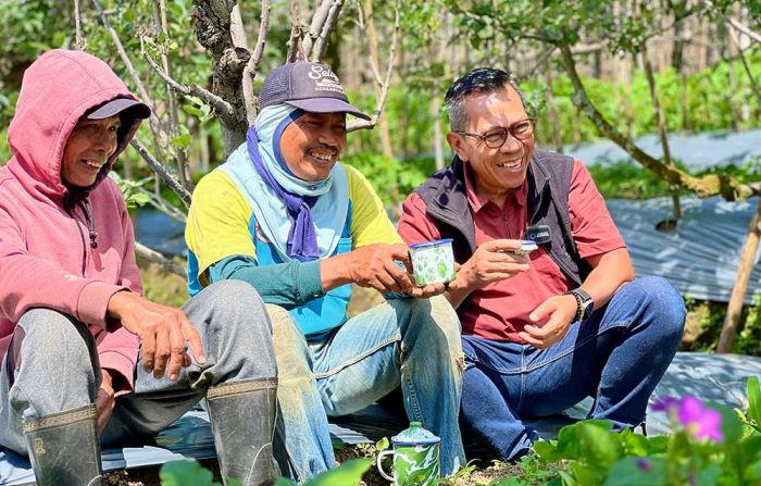 Maju Bacawali Batu, Cak Nur Awali Silaturrahmi dengan Tokoh Masyarakat dan Petani di Bumiaji