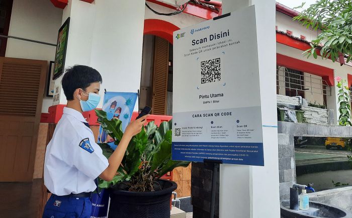 9 SMP di Kota Blitar Mulai Terapkan Aplikasi PeduliLindungi