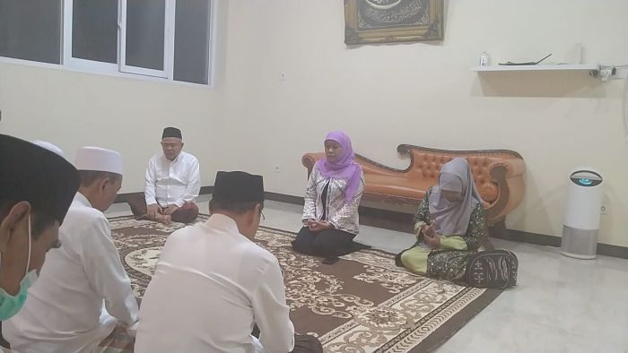 Misteri Pertemuan Khofifah dengan para Kiai Jatim di Siwalankerto Utara