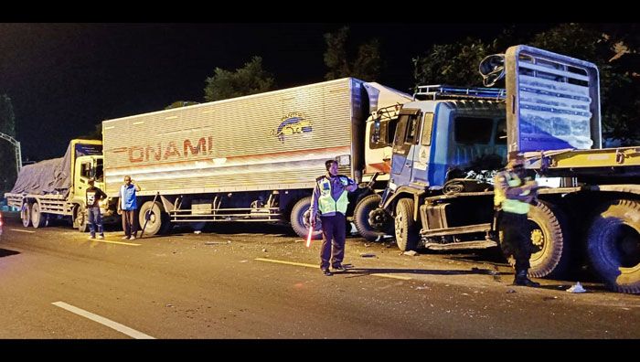 Kecelakaan Maut Libatkan Tiga Truk di Tuban, Satu Sopir Tewas di TKP, Satu Luka-luka