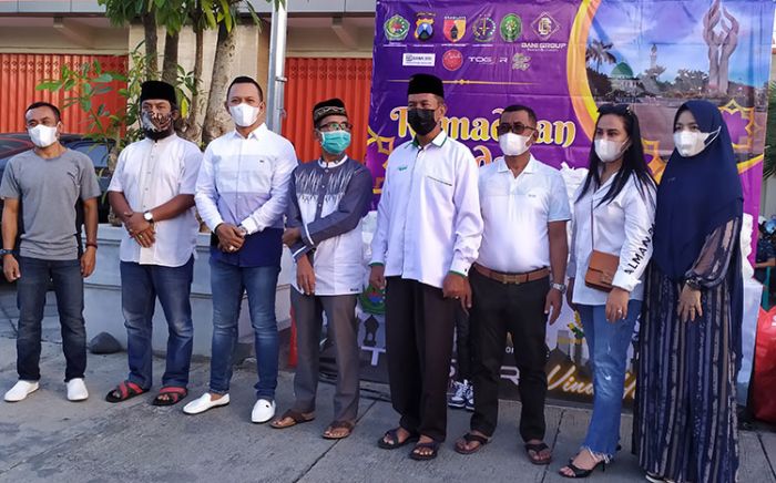 Gelar Agenda Tahunan, Bani Grup Bersama Jurnalis Centre Pamekasan Bagikan 2.000 Takjil