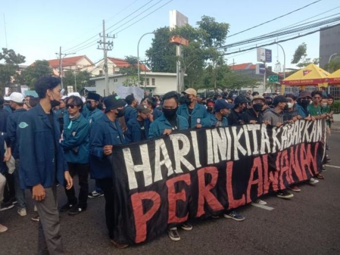 Mahasiswa Kabarkan Melawan, ​Pimpinan DPRD Jatim Janji Sampaikan Aspirasi ke Presiden