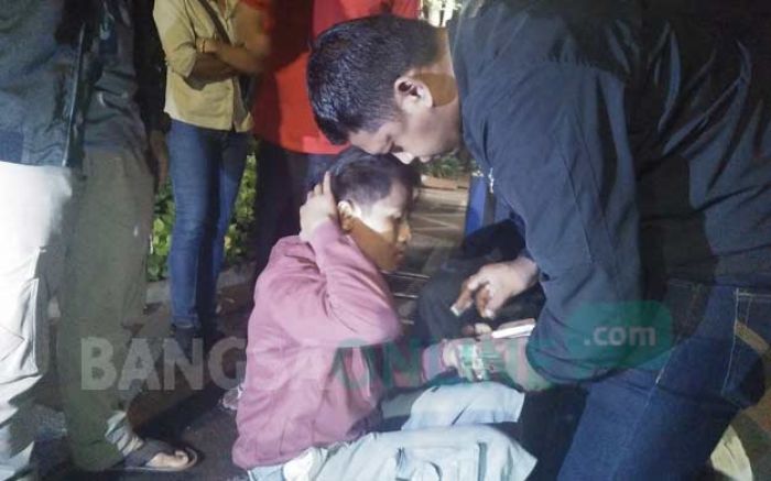 Razia di Bambu Runcing Surabaya, Tim Anti Bandit Amankan 2 Pemuda Bawa 1 Poket Sabu-sabu