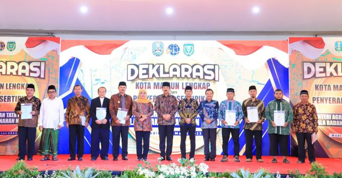 Gubernur Khofifah: Kota Madiun Penabuh Genderang Kota Lengkap Pertama di Jatim