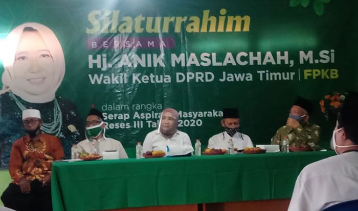 ​Warga Sidoarjo Titip Aspirasi Frontage Road Waru-Buduran ke Anik Maslachah