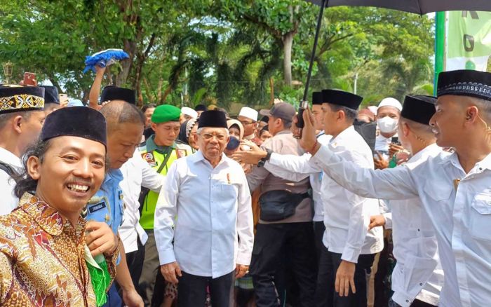 Wapres Ma’ruf Amin Kunjungi Makam Syarifah Khodijah Pasuruan, Habib Abu Bakar: Penuhui Nazarnya