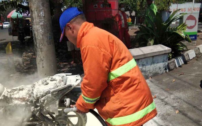 Kronologi Kebakaran Motor di Sidoarjo