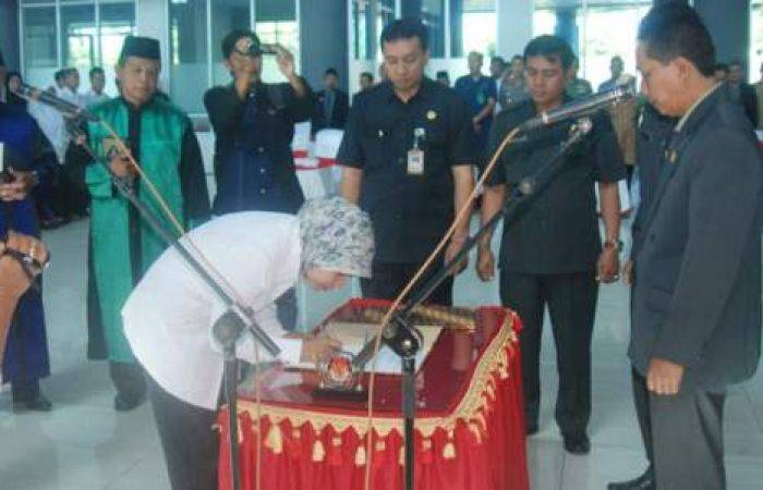 Lantik Petugas PPS, KPUD Pastikan Pilkada Kabupaten Kediri Tak Tertunda