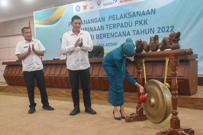 Mas Abu dan Bunda Fey Canangkan Pelaksanaan Pembinaan Terpadu PKK Sehat Lestari Berencana 2022