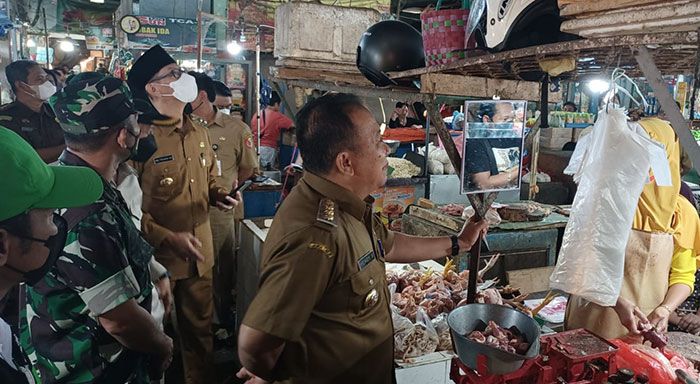 Jelang Idulfitri 2022, Bupati Jember dan Wakilnya Tinjau Harga Kebutuhan Pokok