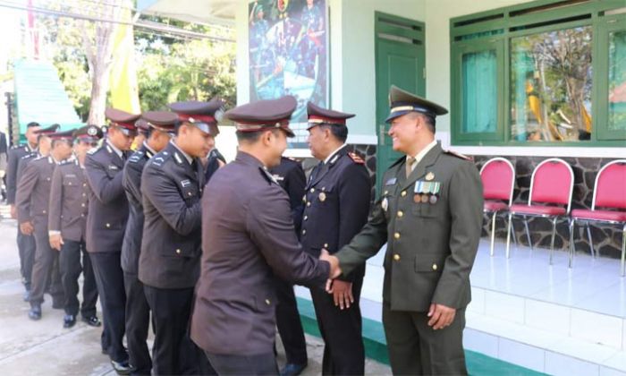 Bentuk Sinergitas, Polres Pacitan Rayakan HUT Bhayangkara ke-73 di Koramil Kota