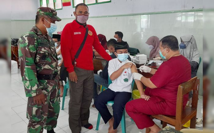 Vaksinasi Dosis II, BIN Sasar Santri Ponpes Nurul Ulum Blitar